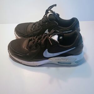 Nike Air Max Size 7.5 Womans